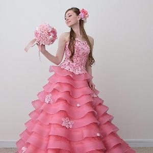 女ゴコロをくすぐる！かわいいピンクとフリルのドレス
