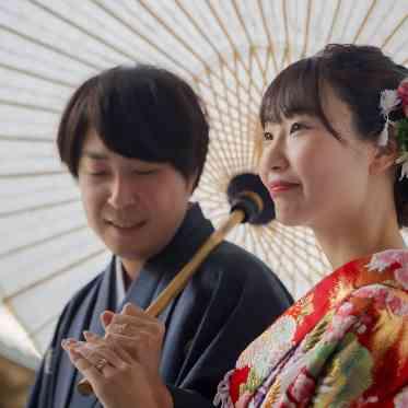 ホテルクラウンパレス浜松 色打掛で神前式をされる方もいます。