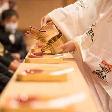 ホテルクラウンパレス浜松 新郎新婦並びにご両家親族による盃