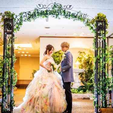 ホテルクラウンパレス浜松 天候に左右されないガーデンだからこそいつも通りに素敵な一枚を。