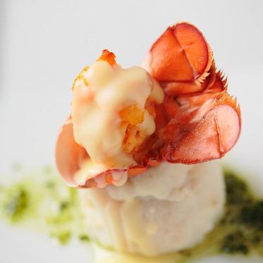 下平目のポーピエット オマール海老を添えて