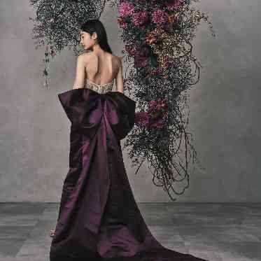 アーセンティア迎賓館(浜松)/テイクアンドギヴ・ニーズウェディング リボンが際立つ1着