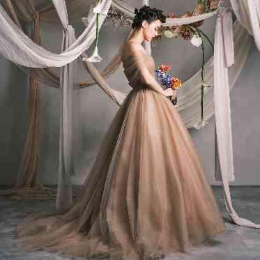 アーセンティア迎賓館(浜松)/テイクアンドギヴ・ニーズウェディング 落ち着いたテイストでもブーケとの相性抜群