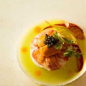 アーセンティア迎賓館(静岡)/テイクアンドギヴ・ニーズウェディング オマール海老の前菜は老若男女から支持されるメニュー