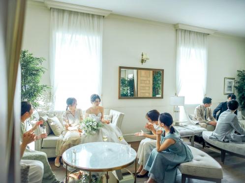 アクアガーデン迎賓館(沼津)/テイクアンドギヴ・ニーズウェディング ロビー・控室