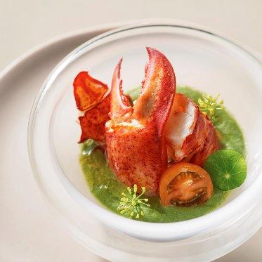 アクアガーデン迎賓館(沼津)/テイクアンドギヴ・ニーズウェディング 見た目にも鮮やかなお料理の数かずでゲストをおもてなし