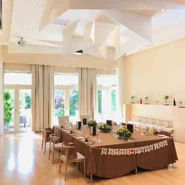 Bon Courage 少人数だからこそ、晩餐会スタイル