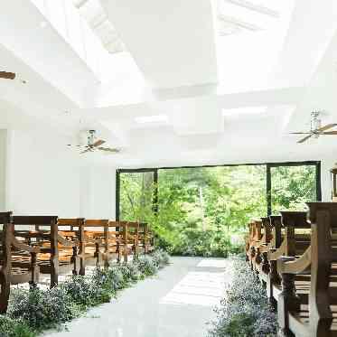 ザ ナンザン ハウス(THE NANZAN HOUSE NAGOYA) 白を貴重としたシンプルな全天候型チャペル