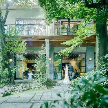 ザ ナンザン ハウス(THE NANZAN HOUSE NAGOYA) テラスからのサプライズ入場も人気の演出のひとつ