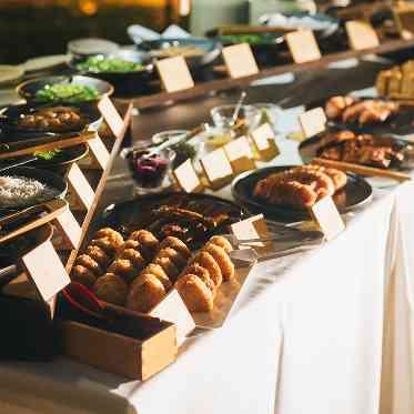 ザ ナンザン ハウス(THE NANZAN HOUSE NAGOYA) 思い出の国を会場の雰囲気やオリジナルビュッフェで表現