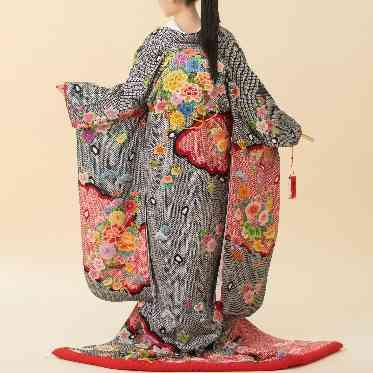 料亭賀城園 ドレスベネデッタ色打掛