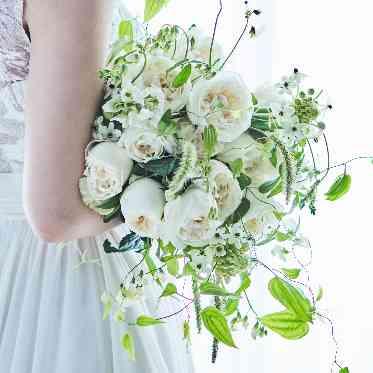 St.Filer OKAZAKI(サンフィレール岡崎) こだわりのブーケも、シンプルな会場だからこそ映える!