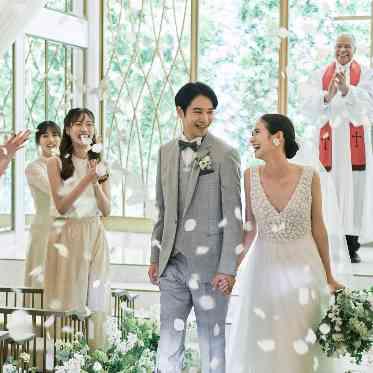 北山迎賓館/テイクアンドギヴ・ニーズウェディング ゲストからの祝福を感じるほど良い距離感