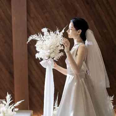 ベイサイド迎賓館(神戸)/テイクアンドギヴ・ニーズウェディング 木の温もりを感じるあたたかなチャペルへリニューアル!