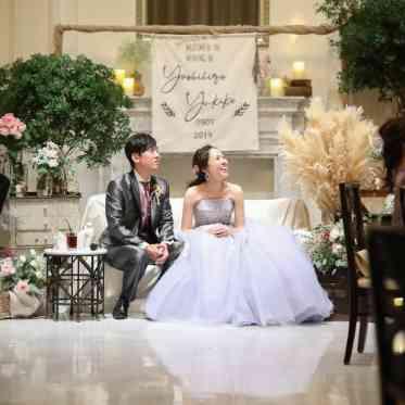 ベイサイド迎賓館(神戸)/テイクアンドギヴ・ニーズウェディング ソファー席も人気