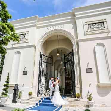 ベイサイド迎賓館(神戸)/テイクアンドギヴ・ニーズウェディング 凱旋門で