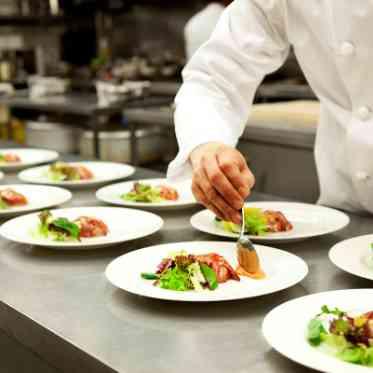 ベイサイド迎賓館(神戸)/テイクアンドギヴ・ニーズウェディング 一皿一皿手作りです