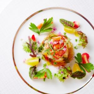 アーヴェリール迎賓館（姫路）/テイクアンドギヴ・ニーズウェディング 彩も鮮やかなフレンチでゲストをおもてなし