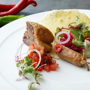 アーヴェリール迎賓館(姫路)/テイクアンドギヴ・ニーズウェディング 鴨のメイン料理