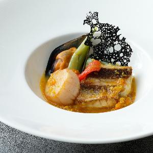 アーヴェリール迎賓館（姫路） ブイヤベース風の魚料理
