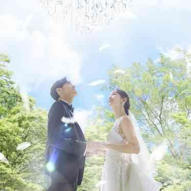 ララシャンスHIROSHIMA迎賓館 挙式のクライマックスには天使の羽が舞い降りる