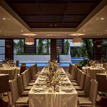 ララシャンスHIROSHIMA迎賓館 最大80名着席可能な落ち着いた披露宴会場