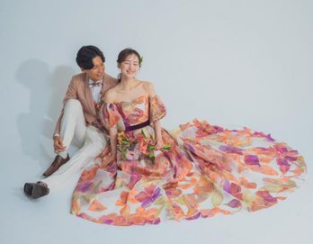 ララシャンス広島迎賓館 ドレス・衣装の写真2