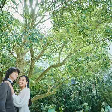 アクアテラス迎賓館(大津)/テイクアンドギヴ・ニーズウェディング 緑溢れるフォトも
