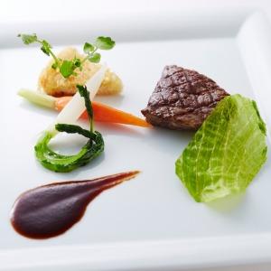 アクアテラス迎賓館(大津)/テイクアンドギヴ・ニーズウェディング 盛り付けにもこだわり見た目でも楽しんでいただけるフレンチ