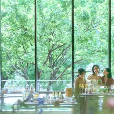 TIAD, オートグラフ コレクション(ティアド, オートグラフ コレクション) 祝福の笑顔に包まれるパーティ