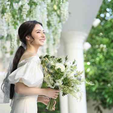 アルモニーアンブラッセ イットハウス/テイクアンドギヴ・ニーズウェディング ガーデンシーン