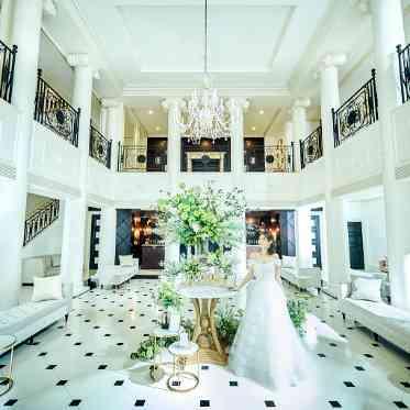 アルモニーアンブラッセ イットハウス/テイクアンドギヴ・ニーズウェディング ロビーもフォトスポットになる!