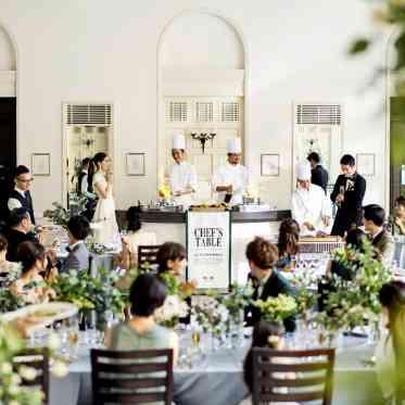 アルモニーアンブラッセ イットハウス/テイクアンドギヴ・ニーズウェディング 目の前で料理を仕上げるライブキッチン