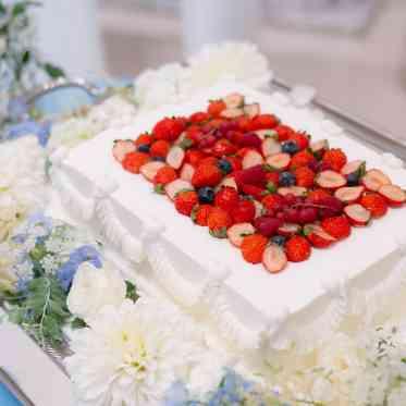 アーフェリーク迎賓館（大阪） フルーツいっぱいでかわいいケーキ