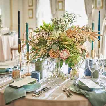 AQUA GARDEN TERRACE(アクアガーデンテラス)/テイクアンドギヴ・ニーズウェディング くすみブルーでオシャレに