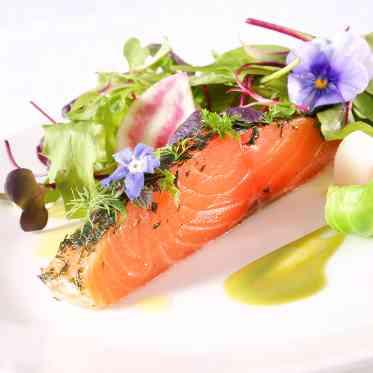 AQUA GARDEN TERRACE(アクアガーデンテラス)/テイクアンドギヴ・ニーズウェディング 旬の食材を最適な調理法でお届けします