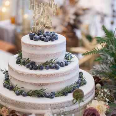 AQUA GARDEN TERRACE(アクアガーデンテラス)/テイクアンドギヴ・ニーズウェディング ナチュラルテイストのウェディングケーキ