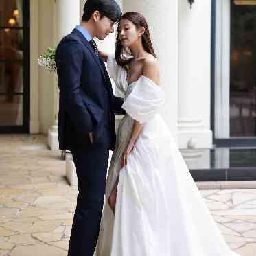 AQUA GARDEN TERRACE(アクアガーデンテラス)/テイクアンドギヴ・ニーズウェディング トレンドをおさえたシルエット