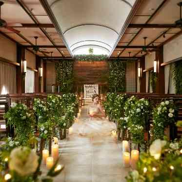 ア・ラ・モードパレ&ザ・リゾート カーテンを閉めてキャンドルと共に選ばなかったチャペルで前撮りも可能◎