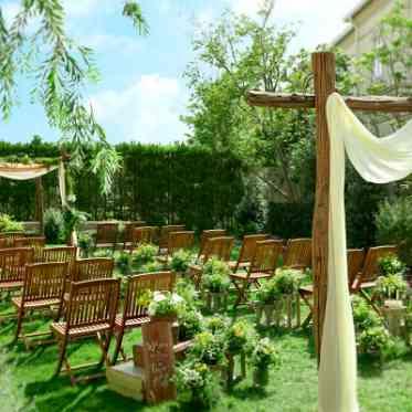 ア・ラ・モードパレ&ザ・リゾート 当日の天候次第では室内チャペル(ラヴェイユ)へ変更出来るから安心