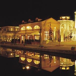 ア・ラ・モードパレ&ザ・リゾート 夜には宝石箱のような夜景を楽しめる