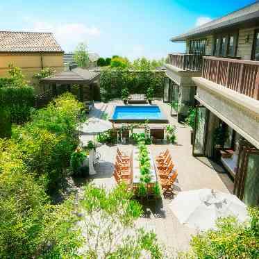 ア・ラ・モードパレ＆ザ・リゾート 邸宅を貸切にできるので、自由なコーディネートでふたりらしさを表現しよう