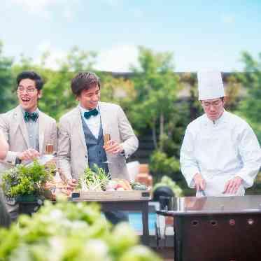 ア・ラ・モードパレ&ザ・リゾート 人気のシェフグリル!ライブ感のある演出はゲストから歓声が上がる