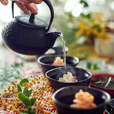 ア・ラ・モードパレ&ザ・リゾート お料理の〆に人気なのが“お茶漬けビュッフェ”。お酒好きのゲストにも喜ばれる