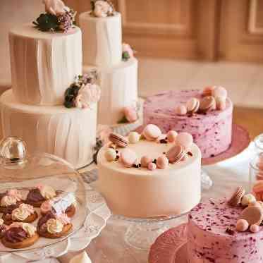 ア・ラ・モードパレ&ザ・リゾート デザートの色味をそろえて世界観を伝えて