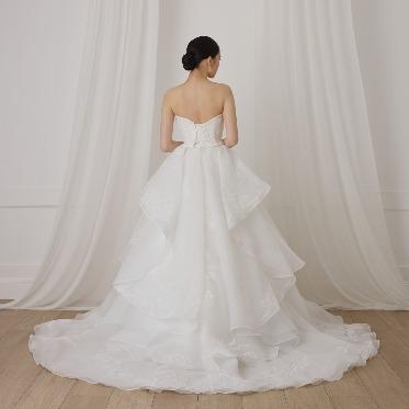 ラグナヴェール プレミア オリジナルドレスショップ【PRIMACARA】