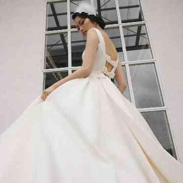 ラグナヴェール プレミア オリジナルドレスショップ【PRIMACARA】