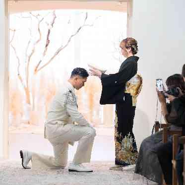 新郎様とお母様の絆を感じるワンシーン