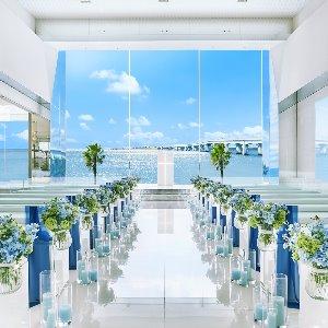 Mandarin Port (マンダリンポルト) ●BRASSグループ 鮮やかなブルーが美しいコーディネート