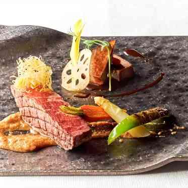 Mandarin Port (マンダリンポルト) ●BRASSグループ 国産牛フィレ肉や旬の野菜などを使うお肉料理